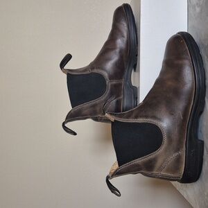 Blundstones Brown Leather